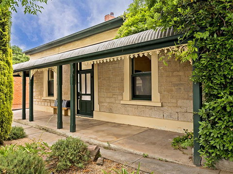 Pembury Cottage - Lightning Ridge Tourism 0