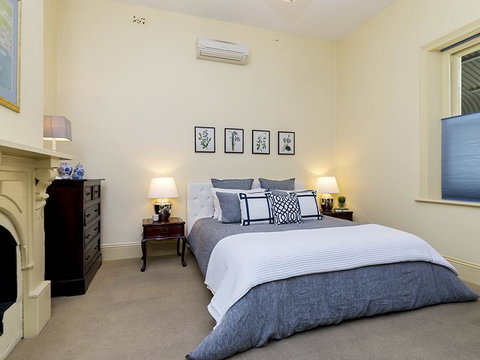 Pembury Cottage - Lightning Ridge Tourism 2