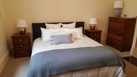 Pembury Cottage - Lightning Ridge Tourism 3