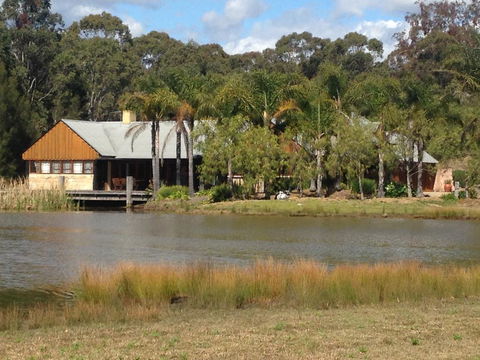 Peppers Creek Accommodation - Lightning Ridge Tourism 0