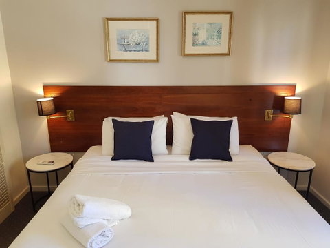PERTH CBD APARTMENTS - Lightning Ridge Tourism 3