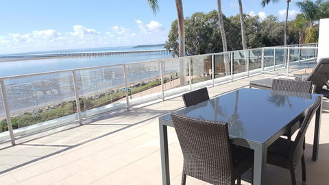 Pier Resort - Lightning Ridge Tourism 2