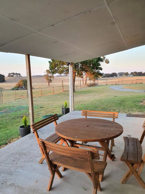 Pleasant Hill BnB - Lightning Ridge Tourism 3