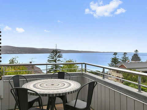 POINT GREY APARTMENT 2 - Ocean VIews With Wifi - Lightning Ridge Tourism 0