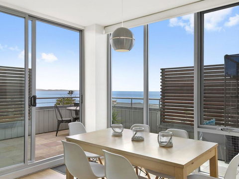 POINT GREY APARTMENT 2 - Ocean VIews With Wifi - Lightning Ridge Tourism 3