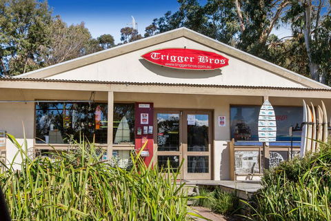 POINT LEO BEACH HOUSE - POINT LEO - Lightning Ridge Tourism 3