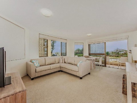 POINTVIEW LODGE, UNIT 2 - Lightning Ridge Tourism 2