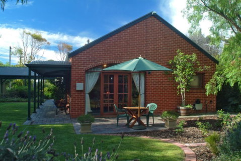 Port Willunga Cottages - Lightning Ridge Tourism 0