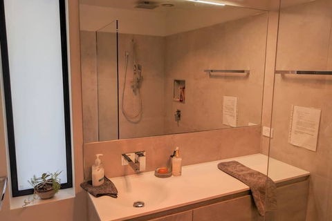 POSH, Port Out Starboard Home - Lightning Ridge Tourism 2