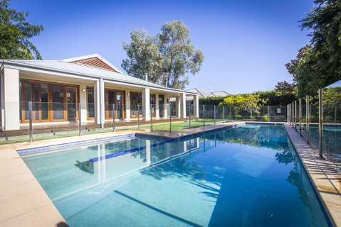 Potteroo - Lightning Ridge Tourism 2
