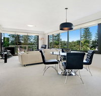 Private Apartment - Central Broadbeach - Lightning Ridge Tourism
