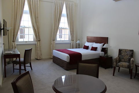 Quality Hotel Regent Rockhampton - Lightning Ridge Tourism 2