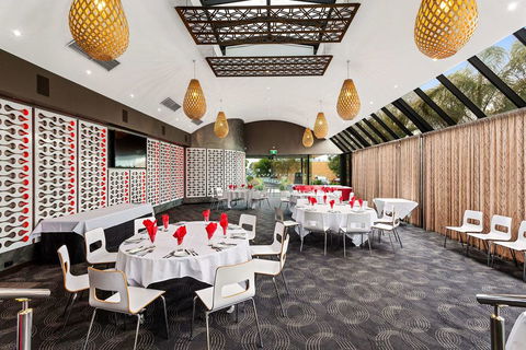 Quality Hotel Taylors Lakes - Lightning Ridge Tourism 3