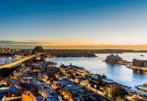 Quay West 2007 - Lightning Ridge Tourism 0