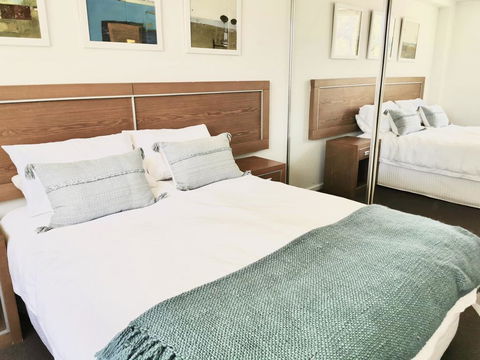 Quiet 2 Bedroom - Private Unit 40 - Mantra Nelson Bay - Lightning Ridge Tourism 3