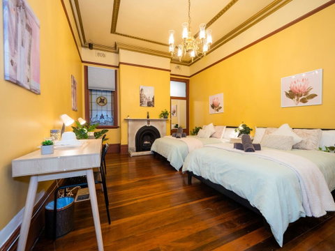 Quiet Quadruple Private Room In Strathfield 3min To Train Station Sleeps 4 - Lightning Ridge Tourism 0