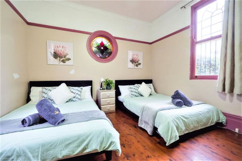 Quiet Quadruple Private Room In Strathfield 3min To Train Station Sleeps 4b - Lightning Ridge Tourism 0