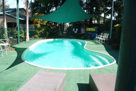 Rainforest Motel - Lightning Ridge Tourism 0