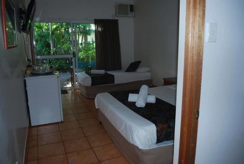 Rainforest Motel - Lightning Ridge Tourism 3