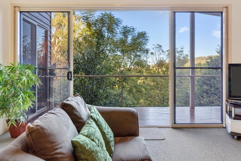 Ravensbourne Escape- Kookaburra Kottage - Lightning Ridge Tourism 0