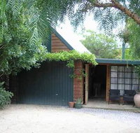 Red Brier Cottage Accommodation - Lightning Ridge Tourism