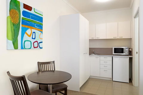 Redcliffe Motor Inn - Lightning Ridge Tourism 3