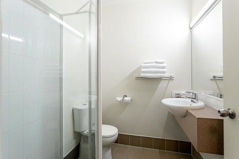 Redcliffe Motor Inn - Lightning Ridge Tourism 2