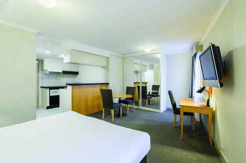 Rendezvous Hotel Sydney The Rocks - Lightning Ridge Tourism 2