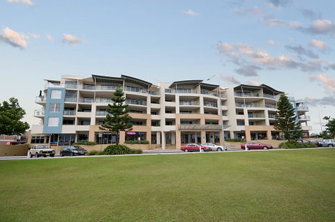 Riverside Holiday Apartments - Lightning Ridge Tourism 2
