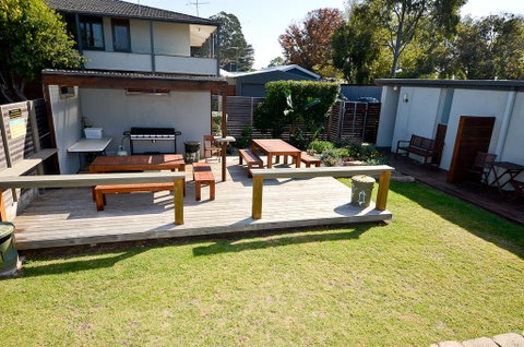 Riverside Ocean Grove - Lightning Ridge Tourism 2