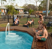 Rockhampton Backpackers YHA - Lightning Ridge Tourism