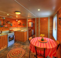 Rosebank Cottage Collection - Lightning Ridge Tourism