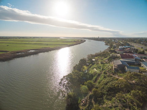 Rosebank Cottage Tailem Bend - Lightning Ridge Tourism 0