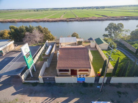 Rosebank Cottage Tailem Bend - Lightning Ridge Tourism 1