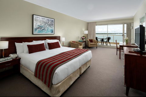 Rydges Hotel Port Macquarie - Lightning Ridge Tourism 2