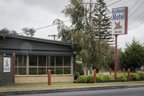 Rye Beach Motel Australia - Lightning Ridge Tourism 0