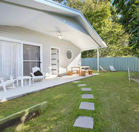 Salty Kisses Holiday House - Lightning Ridge Tourism