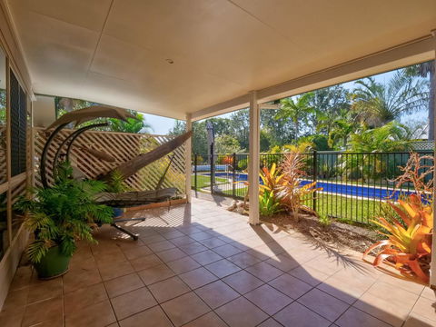 Sandy Feet Retreat Hervey Bay - Lightning Ridge Tourism 0