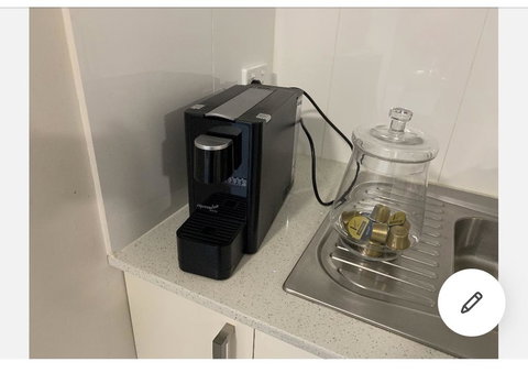 Sassy And Modern Apartment - Lightning Ridge Tourism 2