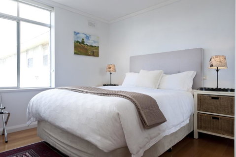 Scarlett's By Salamanca - Lightning Ridge Tourism 1