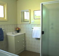 Schoolhouse Cottage American River - Lightning Ridge Tourism