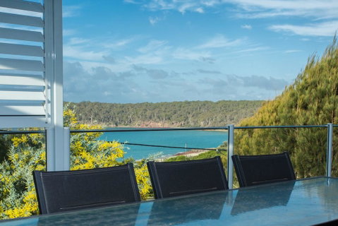 Seascape At Pambula Beach - Lightning Ridge Tourism 1