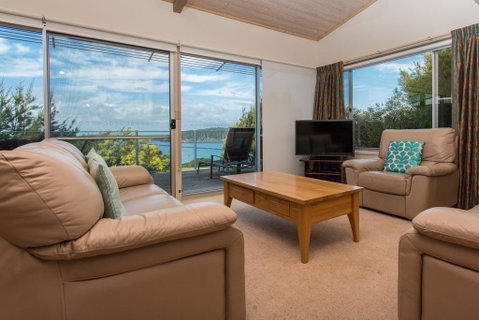 Seascape At Pambula Beach - Lightning Ridge Tourism 2