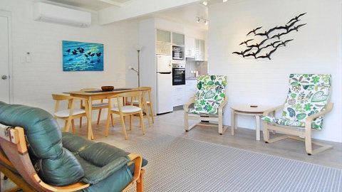 Seaspray - Lightning Ridge Tourism 3