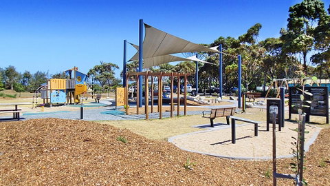 Seaspray - Lightning Ridge Tourism 2