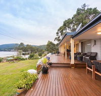 Seaview Family Retreat - Lightning Ridge Tourism
