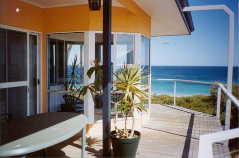 Seaview Holiday House - Lightning Ridge Tourism 1