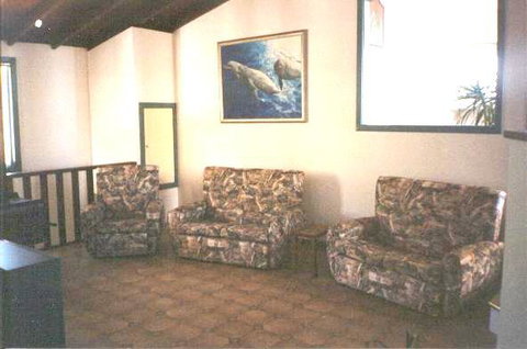 Seaview Holiday House - Lightning Ridge Tourism 3