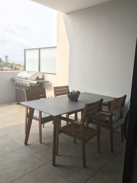 Secret At Shellharbour Village - Water View - Lightning Ridge Tourism 1