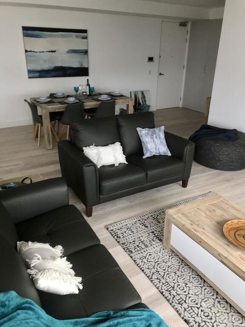 Secret At Shellharbour Village - Water View - Lightning Ridge Tourism 3